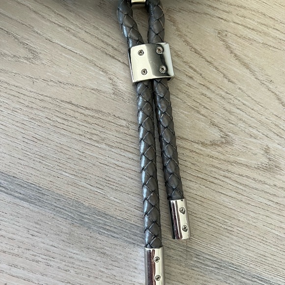 COPY - Michael Kors Skorpios Beige Pebbled Leather shoulder bag with braided st… - Picture 8 of 8